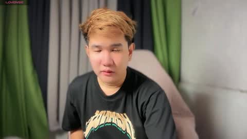 trebz_01 online show from March 17, 3:58 pm