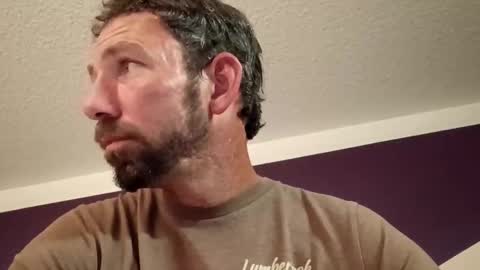 treedude303720 online show from October 25, 10:44 pm