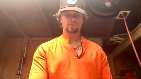 treeman817 online show from April 21, 4:02 pm