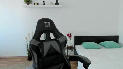 Trent online show from February 24, 9:21 am