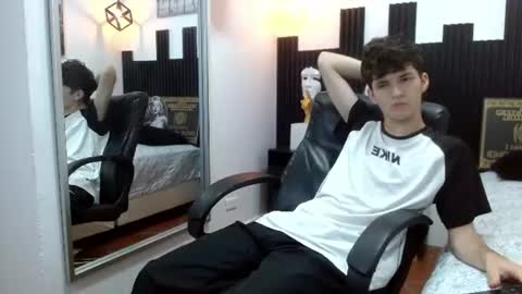 trevor_mob online show from July 8, 6:23 pm
