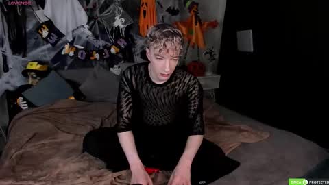 TrevorBenson online show from November 1, 6:06 am