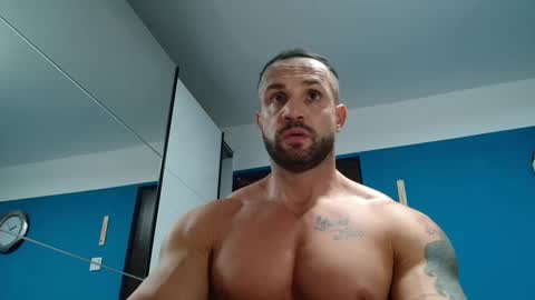 Snapshot of tridentmuscles chatting on December 24, 8:05 pm tridentmuscles online show from December 24, 8:05 pm
