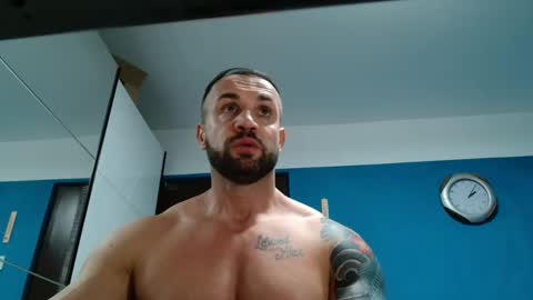 Snapshot of tridentmuscles chatting on February 6, 12:05 pm tridentmuscles online show from February 6, 12:05 pm