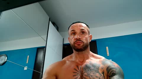 Snapshot of tridentmuscles chatting on October 7, 12:31 pm tridentmuscles online show from October 7, 12:31 pm