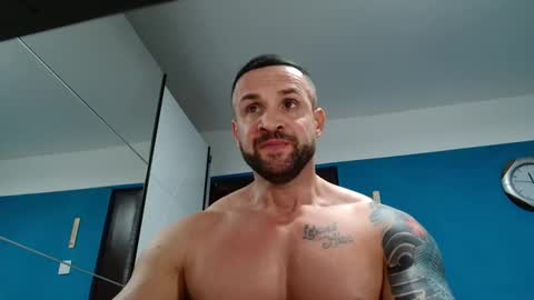 Snapshot of tridentmuscles chatting on February 20, 9:42 pm tridentmuscles online show from February 20, 9:42 pm