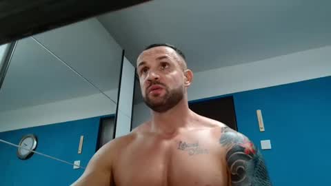 Snapshot of tridentmuscles chatting on January 28, 12:15 am tridentmuscles online show from January 28, 12:15 am