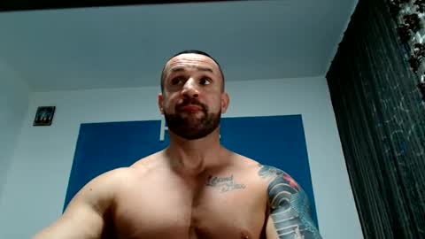 Snapshot of tridentmuscles chatting on March 2, 10:13 pm tridentmuscles online show from March 2, 10:13 pm