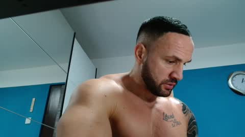 Snapshot of tridentmuscles chatting on February 1, 11:10 am tridentmuscles online show from February 1, 11:10 am