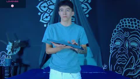 trisstan_kane online show from June 5, 12:00 pm
