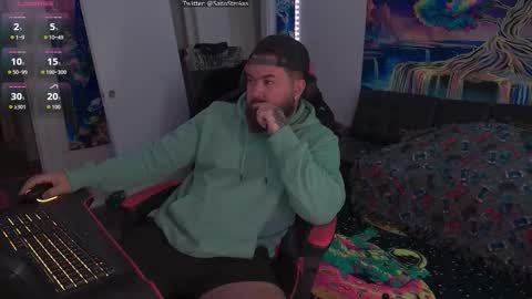 tristanhardwood online show from November 17, 2:03 am