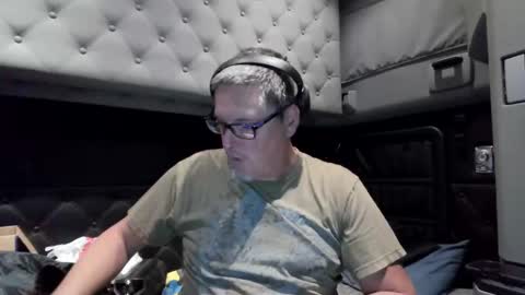 TiggerLover73 online show from September 30, 1:23 am