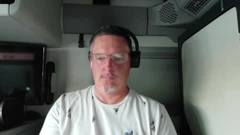 TiggerLover73 online show from March 25, 10:25 pm