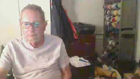 Troffer online show from April 2, 3:26 am