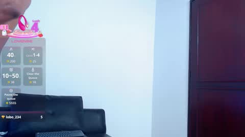 Snapshot of troy_lee1 chatting on October 11, 4:55 pm    online show from October 11, 4:55 pm