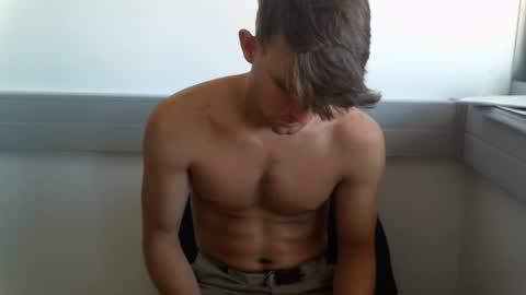 Snapshot of troy_w chatting on January 12, 3:46 pm troy_w online show from January 12, 3:46 pm