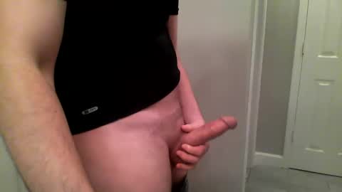 ttbyuiguy online show from February 13, 5:35 am