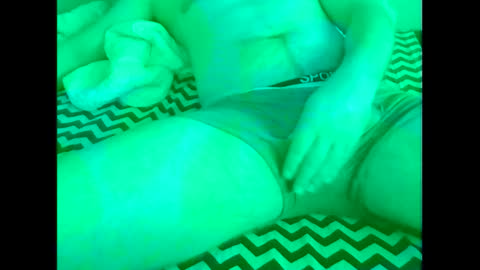 Snapshot of tucher1988 chatting on January 17, 9:49 am tucher1988 online show from January 17, 9:49 am