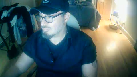 tuscan_taurus online show from November 4, 10:33 pm