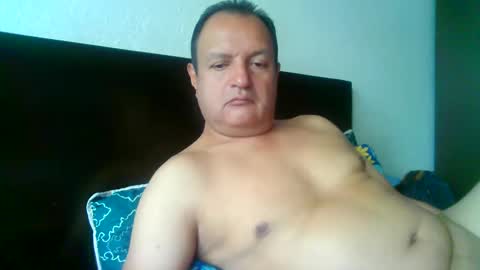 Snapshot of tuserasmia chatting on December 27, 4:00 pm Mario Ramirez online show from December 27, 4:00 pm