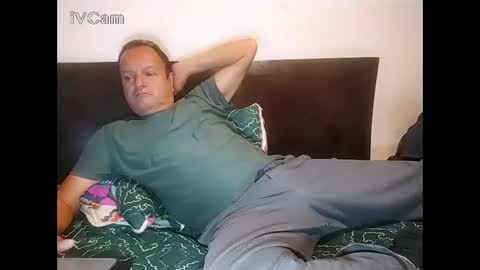 Snapshot of tuserasmia chatting on October 13, 1:11 am Mario Ramirez online show from October 13, 1:11 am