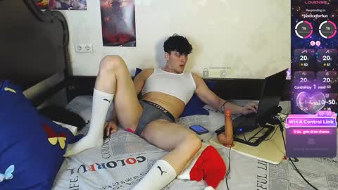 twinhunters online show from December 30, 9:16 am