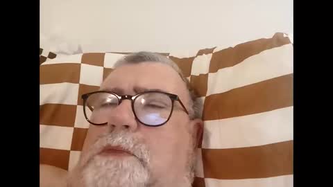 twohats2810 online show from May 20, 6:47 pm