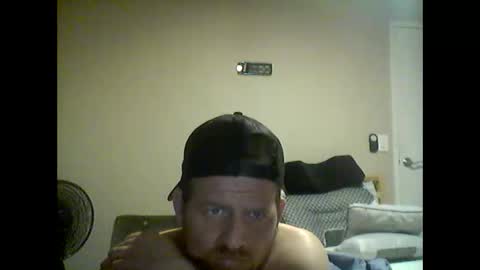 ty_barrett94642677 online show from February 2, 6:12 am