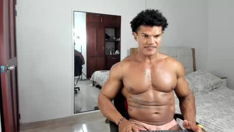 Yorquis Guzman online show from February 28, 4:55 am