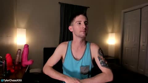Snapshot of tylerchasexxx chatting on September 19, 11:04 pm Tyler Chase online show from September 19, 11:04 pm