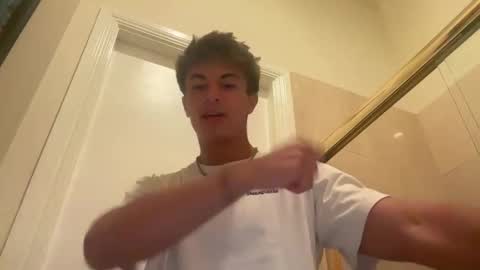 tyy0ung online show from May 16, 8:29 pm