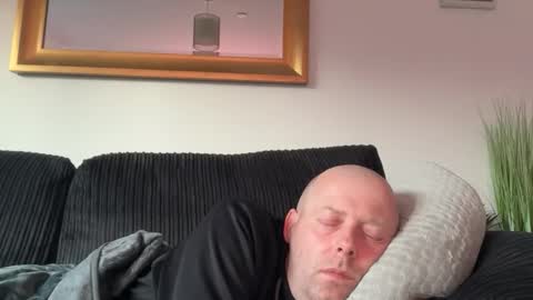 ukmatty3 online show from April 18, 7:07 pm