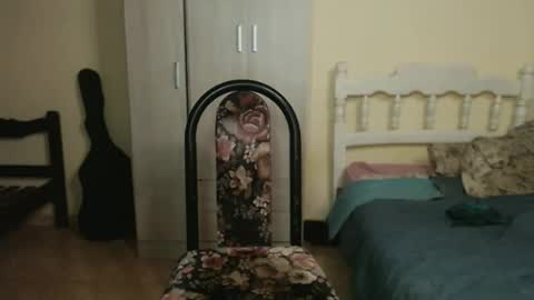 Ulises Gomez online show from February 7, 1:58 am