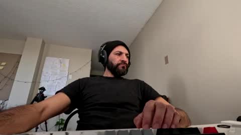 Snapshot of ultratoaster chatting on January 3, 6:24 pm ultratoaster online show from January 3, 6:24 pm
