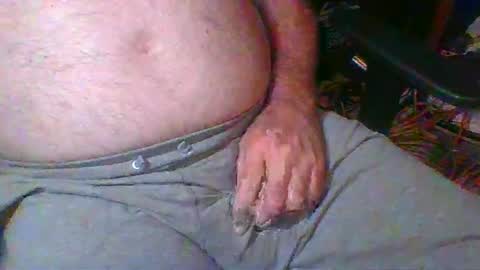 uncutmike7x5 online show from December 12, 3:32 am