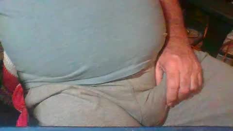 uncutmike7x5 online show from December 22, 1:12 am