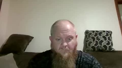 up_bear10 online show from April 8, 9:41 am