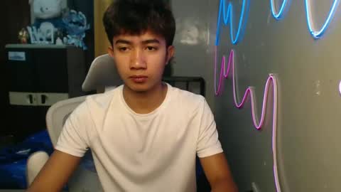 jonny online show from June 21, 11:43 pm