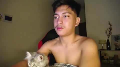 Snapshot of urcuteguy_jhonx chatting on October 17, 9:35 am Dannie online show from October 17, 9:35 am