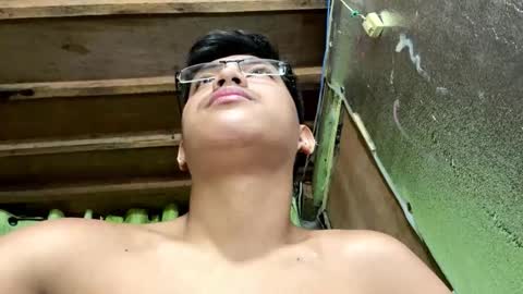 Snapshot of urcuteguy_jhonx chatting on September 30, 12:39 am Dannie online show from September 30, 12:39 am