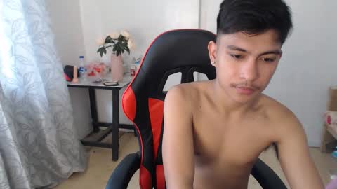 Snapshot of urcuteguy_jhonx chatting on September 21, 4:45 am Dannie online show from September 21, 4:45 am