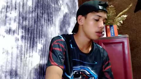 urdreamboy_clarin online show from May 12, 10:13 am