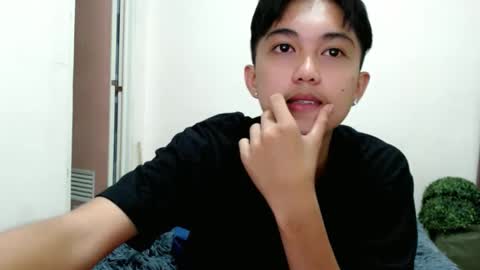 urdreamboy_prince online show from June 5, 7:30 pm