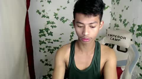 Snapshot of urhotfuckingass chatting on February 15, 2:26 am richard online show from February 15, 2:26 am