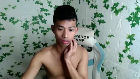 Snapshot of urhotfuckingass chatting on January 31, 11:13 am richard online show from January 31, 11:13 am