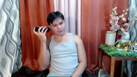urhunky_ivan online show from December 3, 4:50 pm
