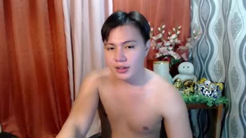 urhunky_ivan online show from December 4, 4:49 pm