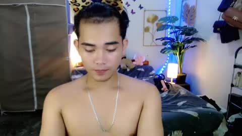 urpinoy_cummer online show from April 2, 1:52 pm