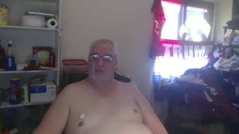 Snapshot of usgoober chatting on February 4, 2:53 pm Eric online show from February 4, 2:53 pm