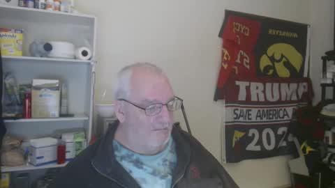 Snapshot of usgoober chatting on January 9, 2:43 am Eric online show from January 9, 2:43 am